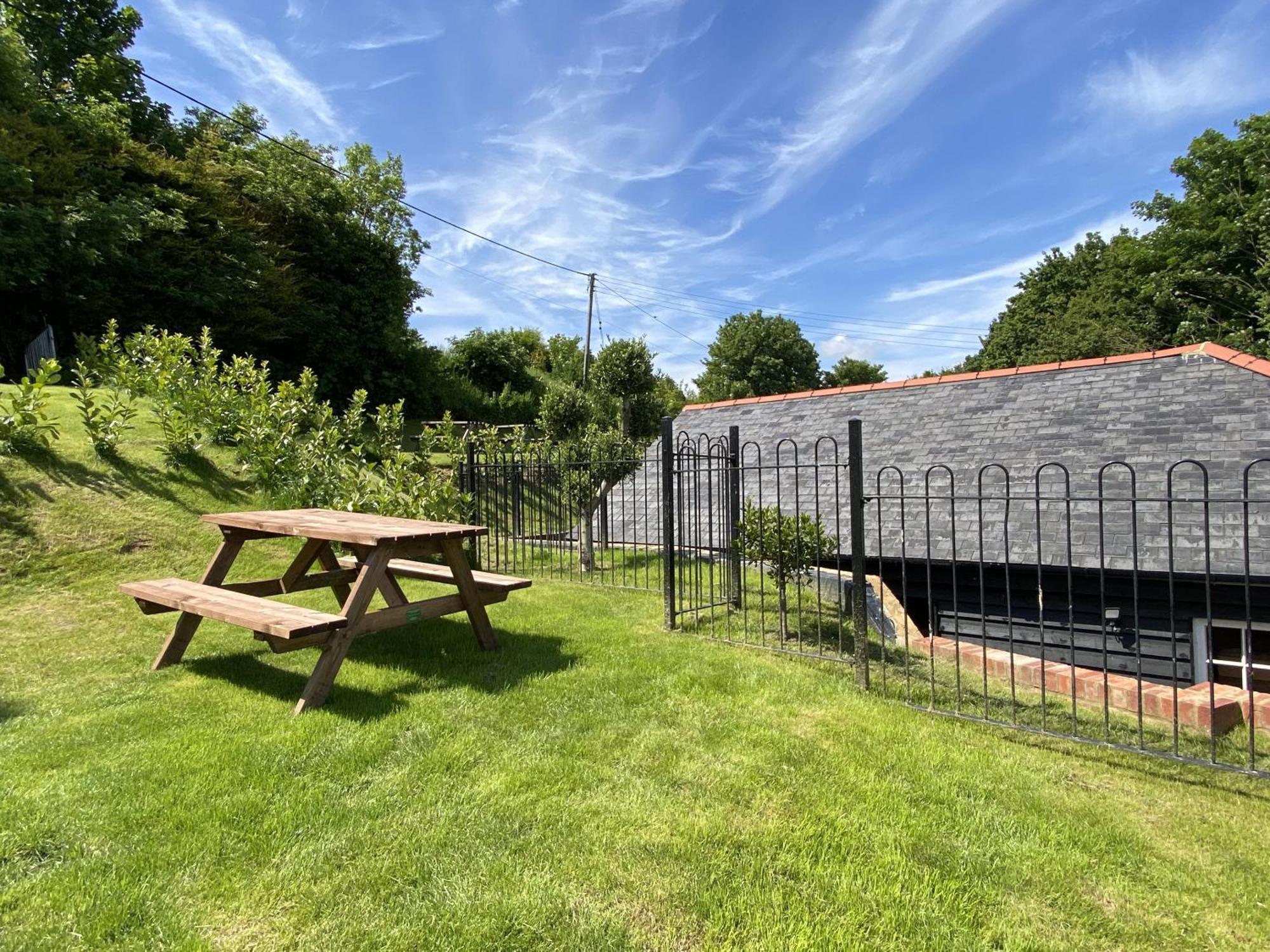 The Lydden Bell Bed & Breakfast Exterior foto